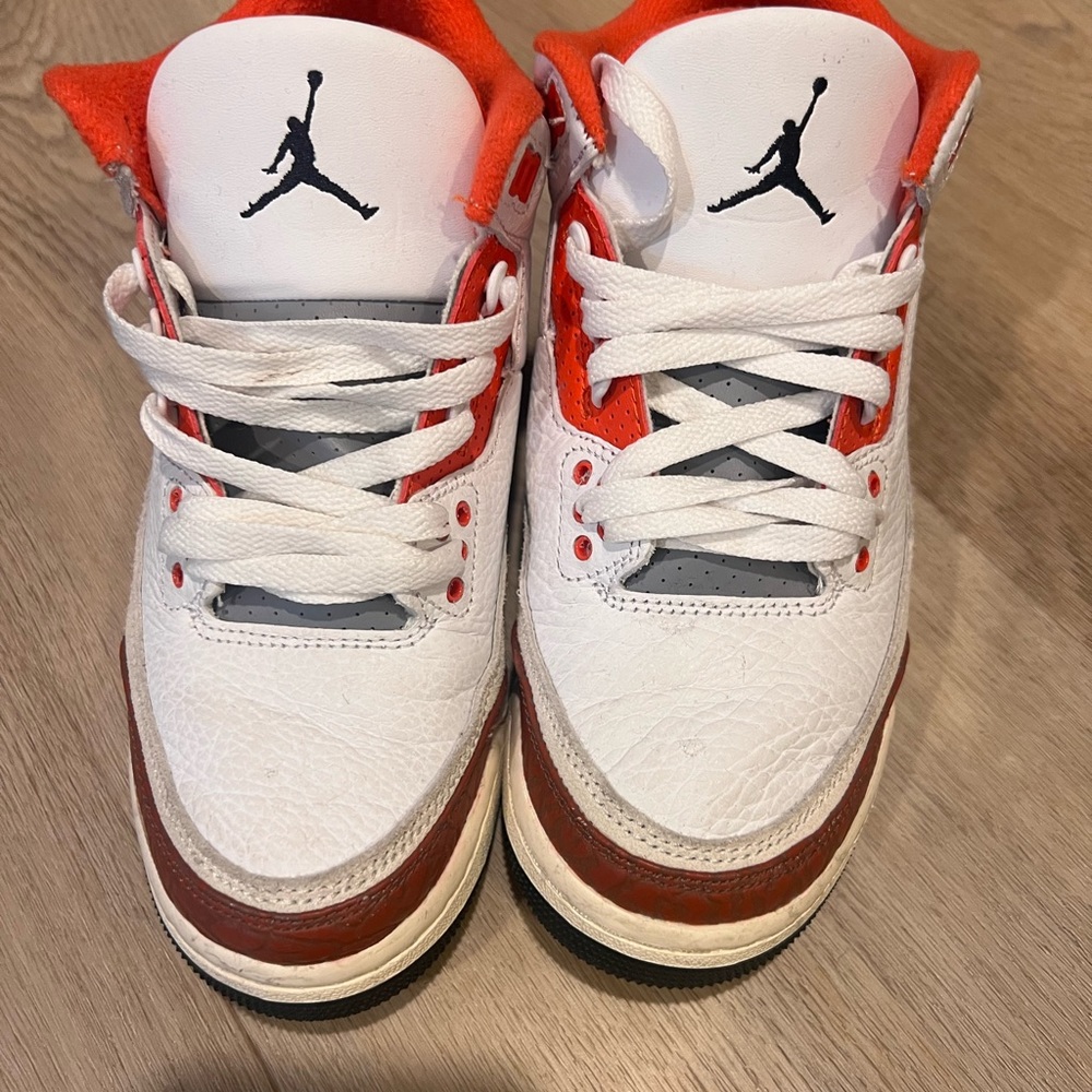 Air Jordan 3 Retro 'Mars Stone' DV7028-108